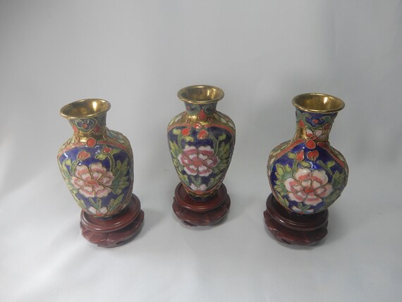 ヴィンテージの中国製ミニチュア七宝焼き花瓶スタンド 3個セット 20