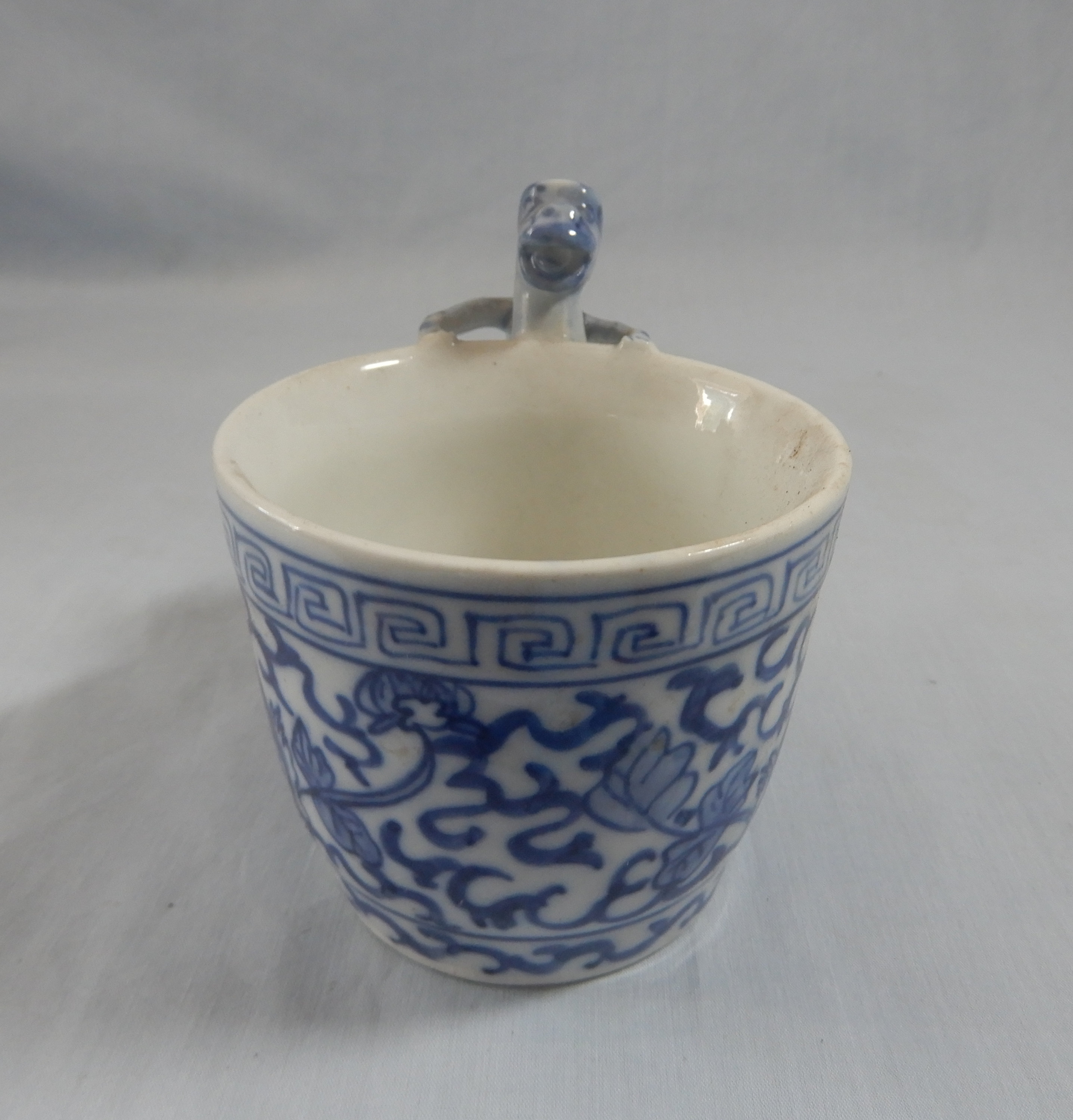 Antique Chinese Chinoiserie Blue White Porcelain Tea Cup Dragon