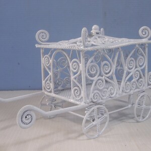 Vintage poppenhuis miniatuur witte metalen draadwagen handgemaakt gepensioneerd zelden gezien circa 1970 nieuw