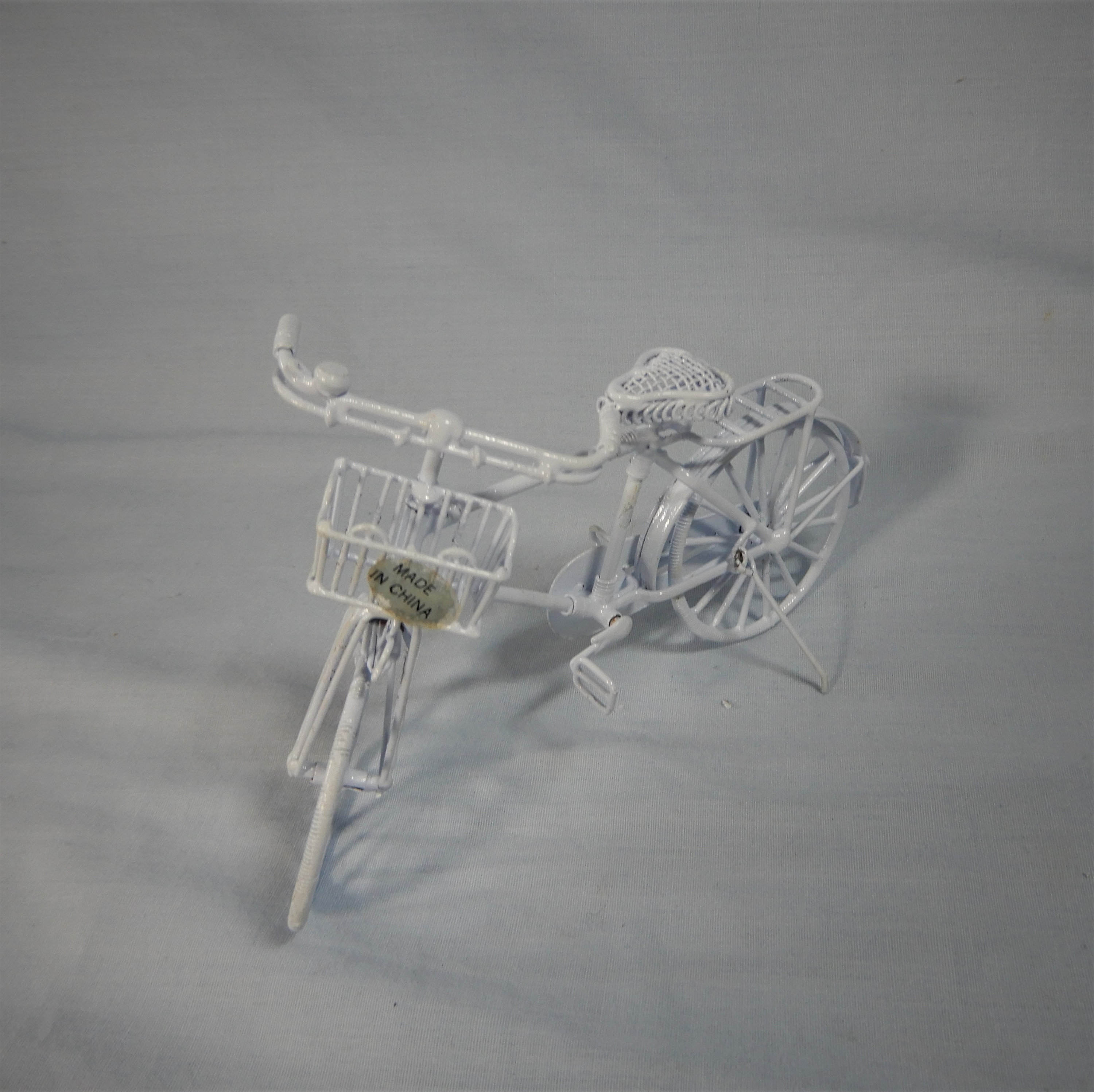 Vélo miniature en fil métallique fabriqué à la main, neuf 