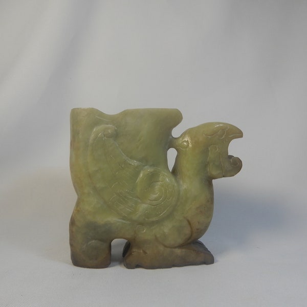 Chinese antique jade stone Rhyton cup mythological animal 19th Century Retired Discontinue RARE FIND