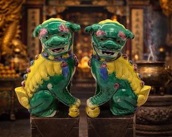 Vintage Ceramic Foo Dogs – Pair of 5.5” Chinese Guardian Lions