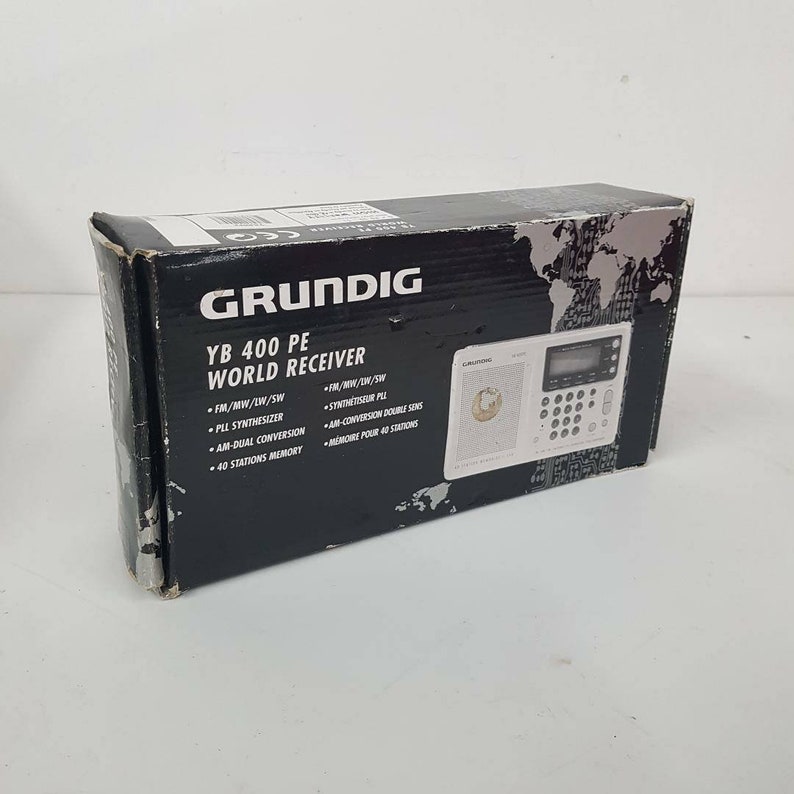 Grundig YB 400 PE world radio receiver