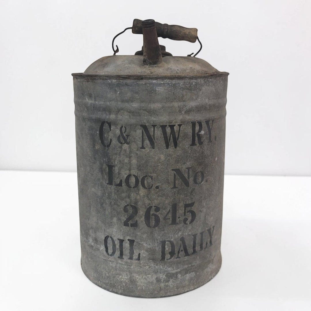 Chicago & Northwestern Railway Oil Can – Vintage Railroad