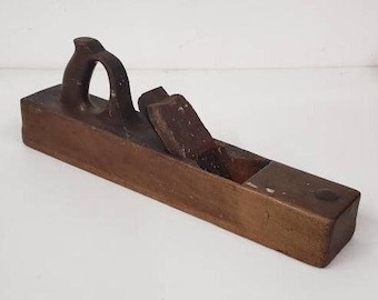 Antique Wooden Jointer Plane – Early 1900s Carpenter's Tool