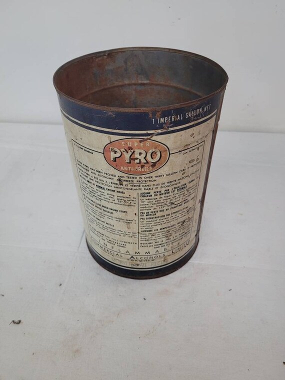 Super Pyro antifreeze antique can