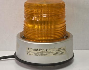 Vintage Star Headlight & Lantern Co. Canada Model 200E Railroad Strobe Beacon Light – Amber Industrial Warning Lamp