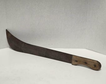 Antique Wooden Handle Machete – 24 Inch Vintage Curved Blade Tool