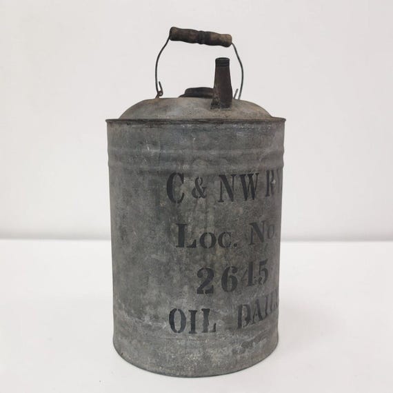 Chicago & Northwestern Railway Oil Can – Vintage Railroad