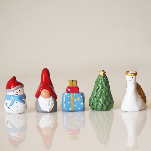 Christmas miniatures - Set 5 Christmas ornaments -Collectible thimbles - Ceramic miniatures - Clay Christmas decorations - Stocking stuffer