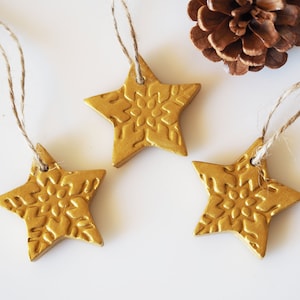 Gold star decorations - Set of 3 gold Christmas ornaments - Handmade Christmas star ornament - Snowflake pattern - Gold wedding favors