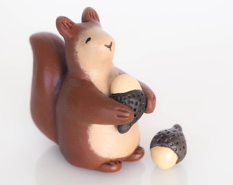 Squirrel gift - Squirrel figurine - Squirrel art - Squirrel nursery decor - Squirrel decor - Woodland animals -Woodland decor -Clay squirrel