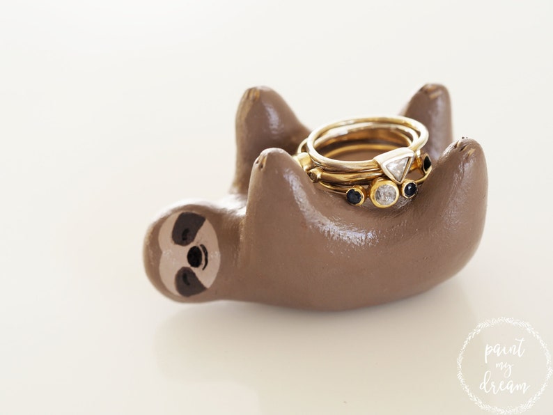 Sloth ring holder Clay sloth ornament Sloth figurine Sloth jewelry organizer Sloth art Sloth gifts Gift for her Valentines gift image 3