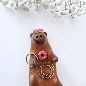 Capy ring holder