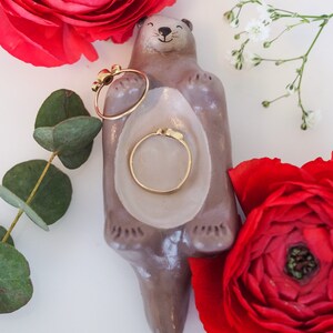 Otter ring holder Significant otter Otter gift Otter jewelry dish Otter birthday gift Otter figurine Otter ornament Gifts for her image 2