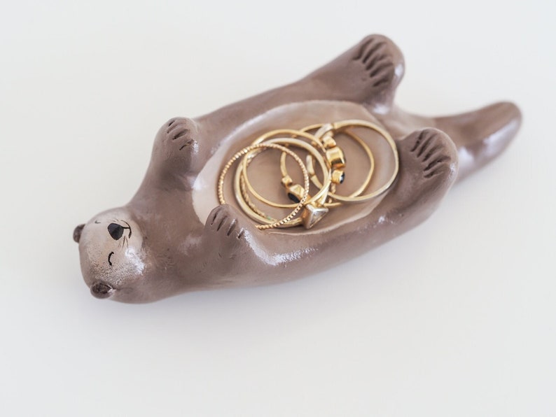 Otter ring holder Significant otter Otter gift Otter jewelry dish Otter birthday gift Otter figurine Otter ornament Gifts for her image 1