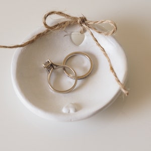 Wedding ring holder Ring bearer pillow alternative Clay ring dish White wedding decor Anniversary present Clay wedding ring dish Natural jute string