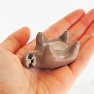 Sloth ring holder Clay sloth ornament Sloth figurine Sloth jewelry organizer Sloth art Sloth gifts Gift for her Valentines gift image 2