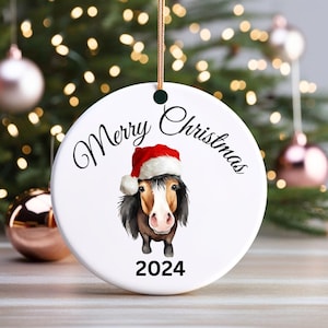 Ornamento di Natale in ceramica a forma di cavallo, regalo per amanti dei cavalli, regalo a tema cavallo, ornamento di Natale per bambini, ornamento di ceramica a forma di cavallo Buon Natale