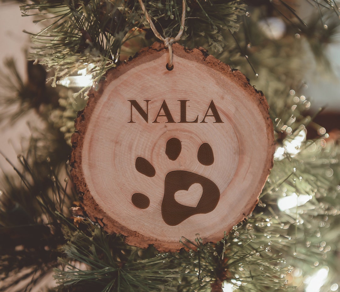 Engraved Wood Pet Ornament – Paw Print Memorial, Dog or Cat - Etsy