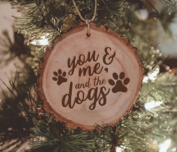 Ornament - White - Beware of the Wigglebutts - Dog Ornament Ornament - White - Beware of the Wigglebutts - Dog Ornament