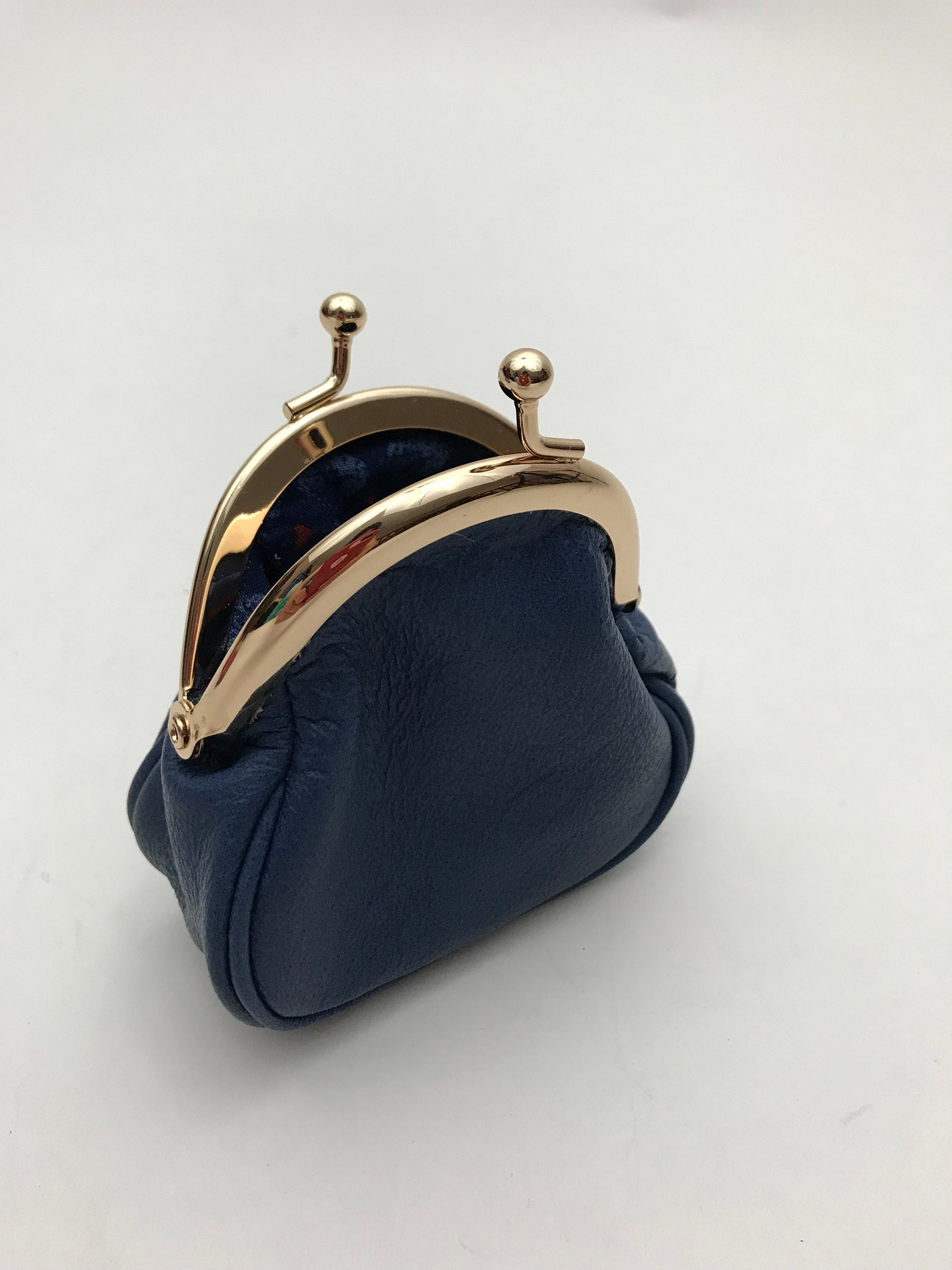 Small clasp coin purse Coin purse Genuine leather coin Etsy