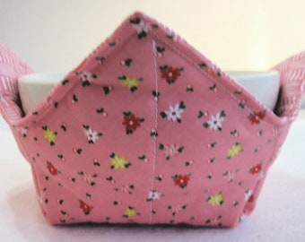 Quilted Hot Pad Red Floral Print 100/% Cotton Reversible Microwave Bowl Cozy