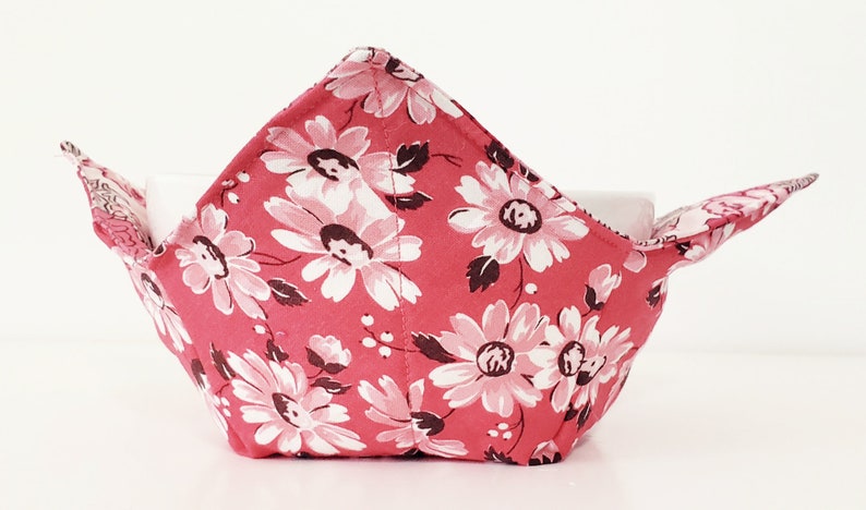 Quilted Hot Pad Red Floral Print 100/% Cotton Reversible Microwave Bowl Cozy