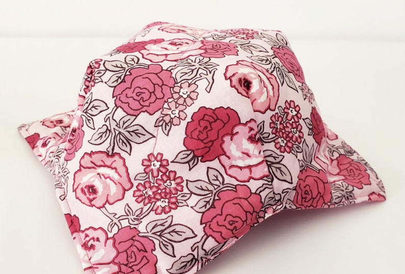 Quilted Hot Pad Red Floral Print 100/% Cotton Reversible Microwave Bowl Cozy