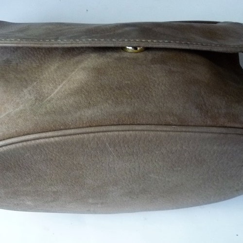 Authentic Coach vinatge shops nubuck messenger bag 4935