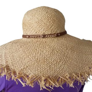 Henri Bendel Hats - Etsy display picture 1