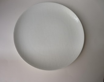 Swid Powell Grid Calvin Klein dinner plate