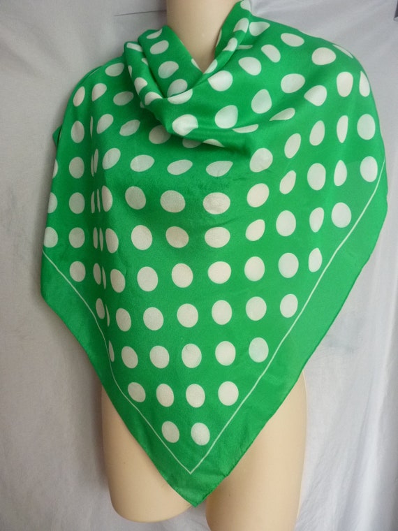 Albert Nipon green white polka dots silk scarf 30x
