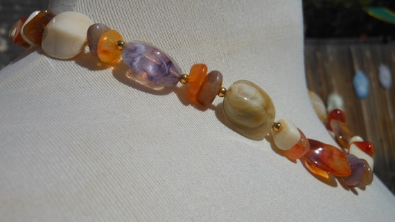 1950s Lucite Necklace in Off White, Amber, Purple… - image 4