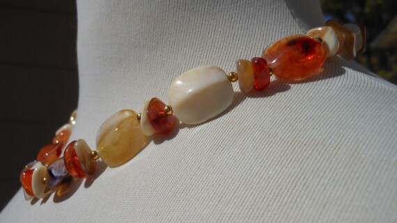 1950s Lucite Necklace in Off White, Amber, Purple… - image 3