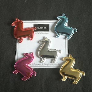 Alpaca brooch, Lama brooch