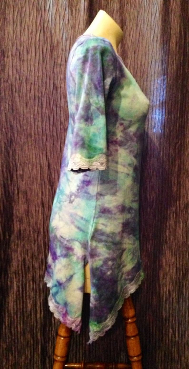 blue and green cotton Lycra Tunic top hand dyed with 34 sleeves and lace edging Aust 12-14 . Purple Size Medium