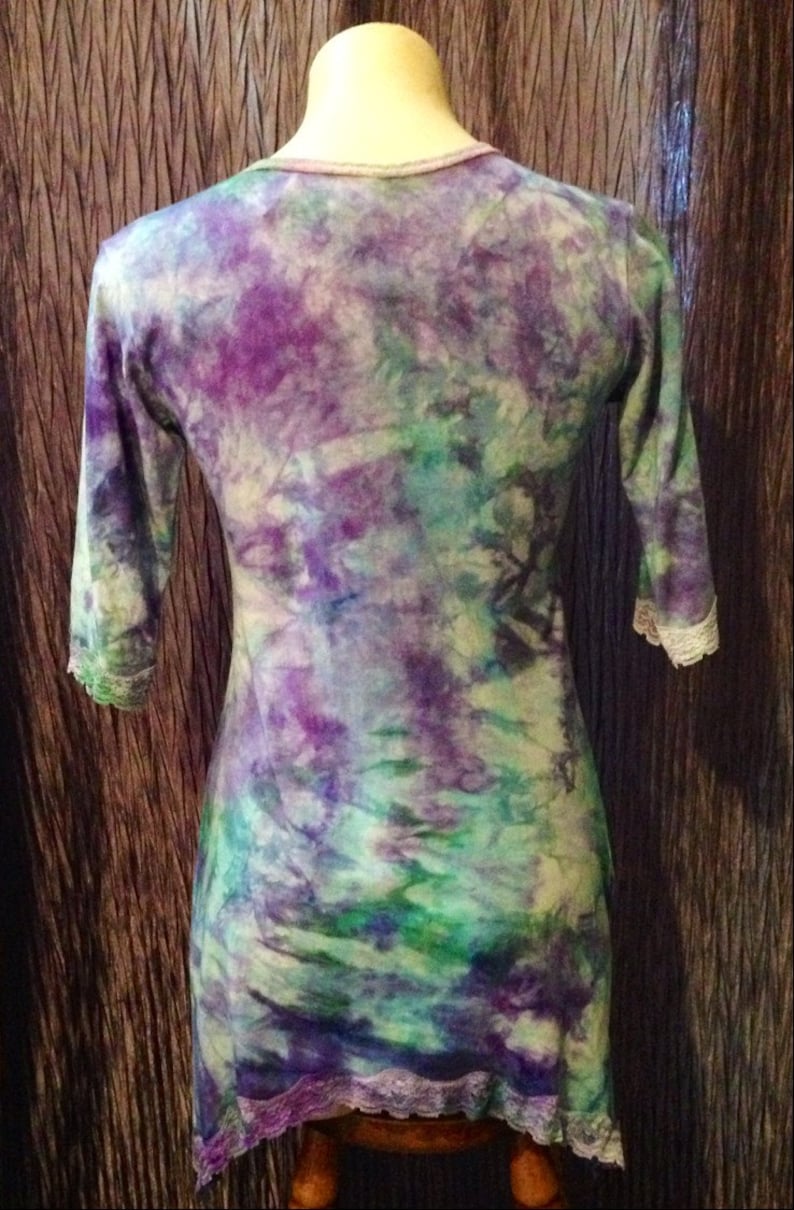 blue and green cotton Lycra Tunic top hand dyed with 34 sleeves and lace edging Aust 12-14 . Purple Size Medium