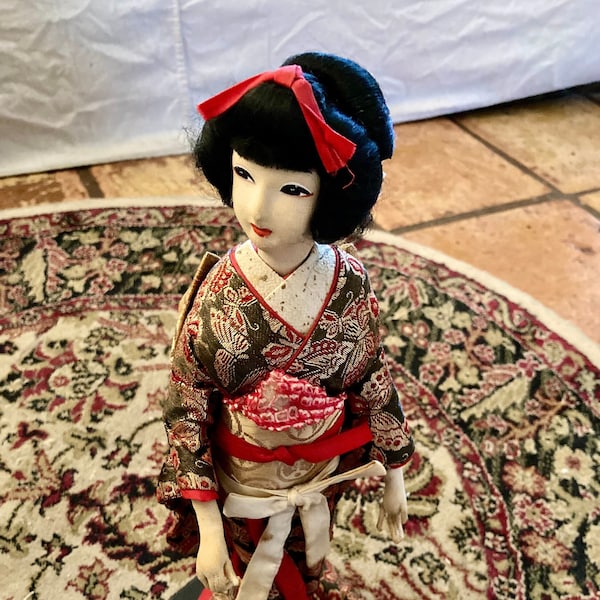 Vintage Japanese Geisha Doll, Japanese Nishi Doll Made in Japan, Asian Doll in Silk Kimono, Soft Japanese Doll Sculpture