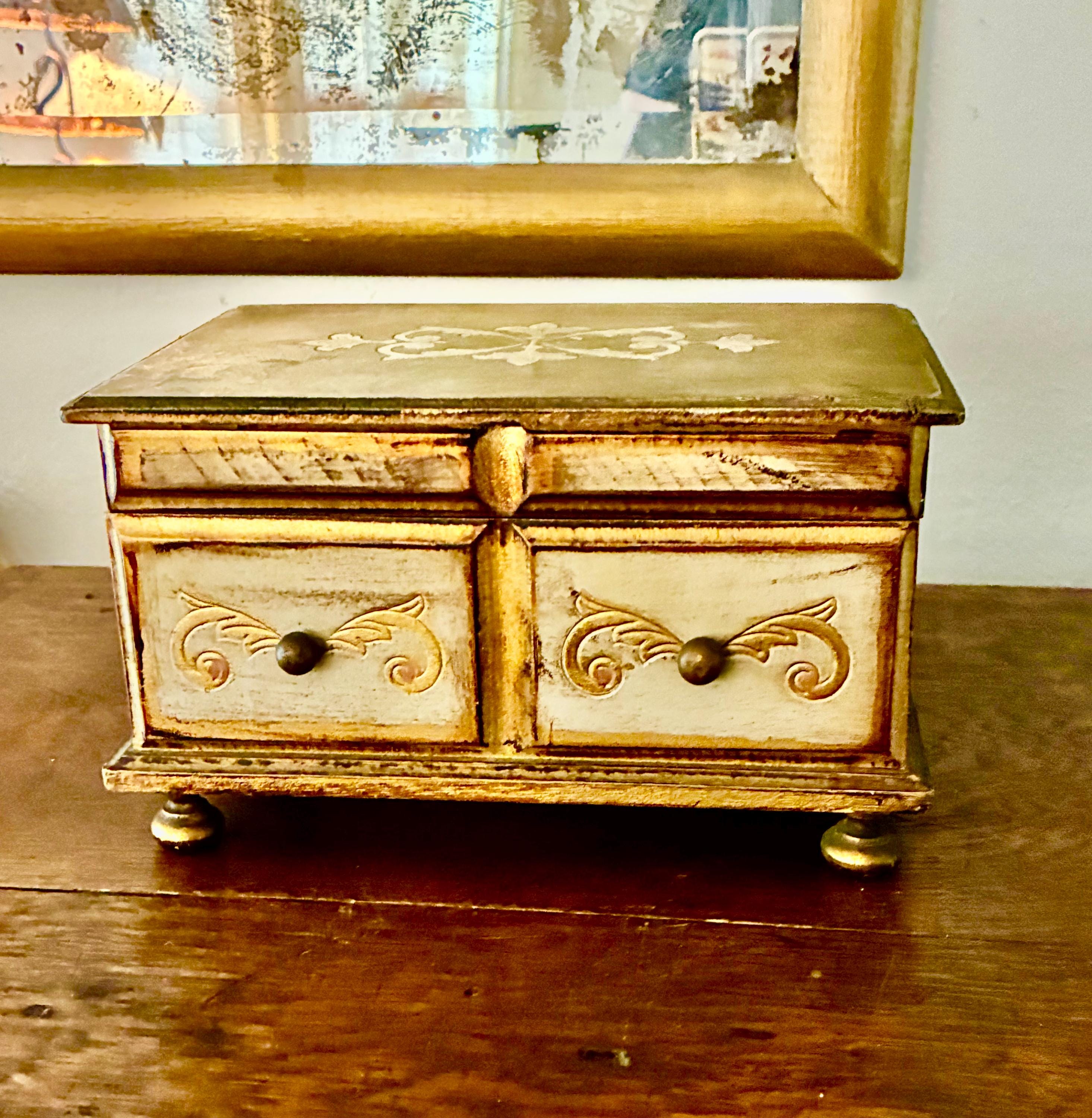 Vintage Italian Florentine Gilt Wood Jewelry Music Box | Gold Hollywood ...