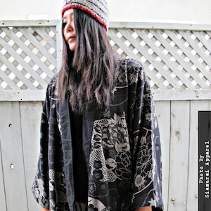 Flower fish print 2025 kimono style jacket