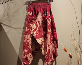 Red Koi Fish Cotton Samurai Pants: Elastic Waist, Unisex