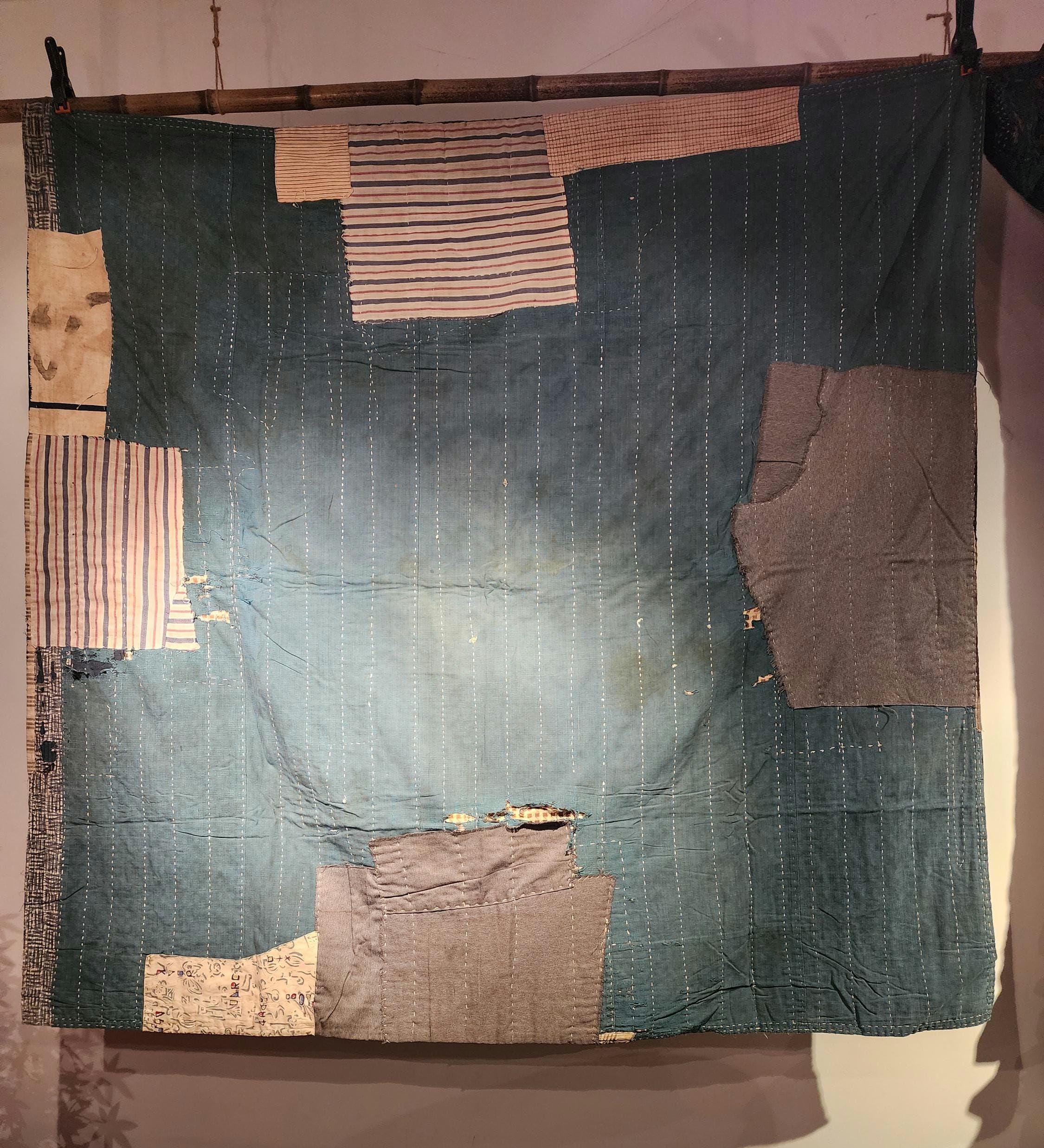 Vintage Japanese Boro Sashiko Patchwork Rug 150 × 150 cm