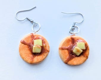 Pfannkuchen Ohrringe, Miniaturlebensmittel Schmuck, ungenießbare Lebensmittel Schmuck, Fake Food, Frühstück Schmuck, Pfannkuchen Ohrringe, Feinschmecker