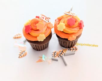 Kürbis Frischkäse Cupcake Ohrringe, Miniatur Essen Schmuck, ungenießbarer Schmuck, Cupcake Ohrringe, Cupcake Schmuck, Geschenk für Foodie, Herbst