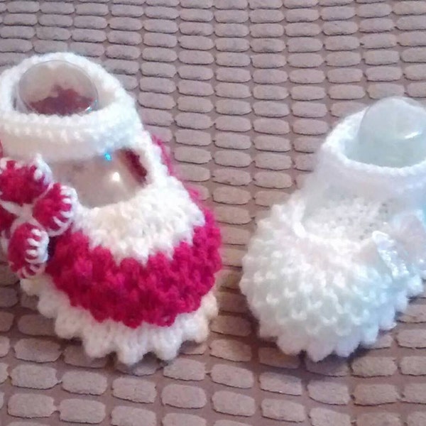 Baby Knitting patterns 'Zoe' Shoes 0-3mths, 3-6mths and 6-9mths