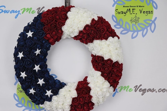American Flag Wreath, Americana Decorations, 4th of July Decor, Memorial Day Wall Decor, Labor Day Swag, Patriotic, Foam Roses Il_570xn