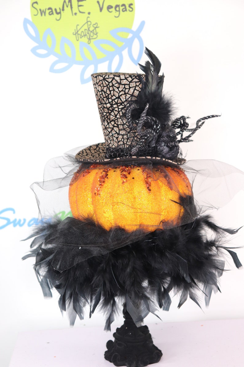 Halloween Glam Pumpkin and Top Hat Table Decor Centerpiece image 1