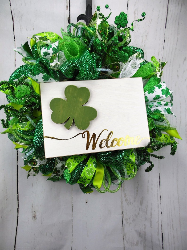 Welcome Door Wreath Lucky Green Wreath Four Leaf Clover Green St Leprechaun Wreath Patty/'s Day Wreath Patrick/'s Day Wreath Welcome St