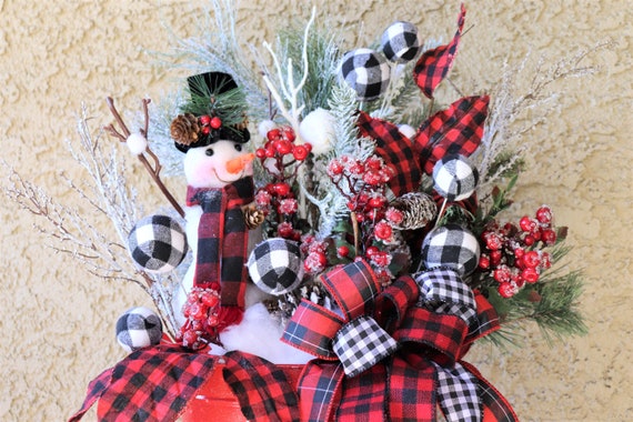 Snowman Christmas Centerpiece Lighted, Buffalo Plaid Farmhouse Table Decor, Holiday Floral Arrangement, Rustic Decorations, Unique Gift Il_570xn